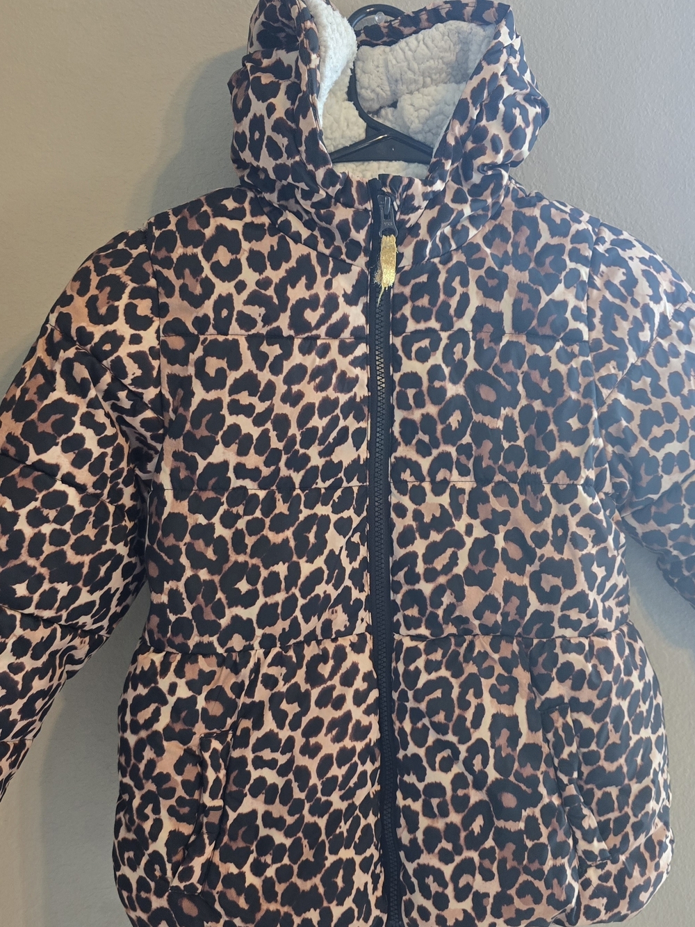 Cozy Puffer Jacket - Leopard Trim, Cream Sherpa